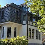 Gemuetliche Ferienwohnung, See- Und Stadtnah
