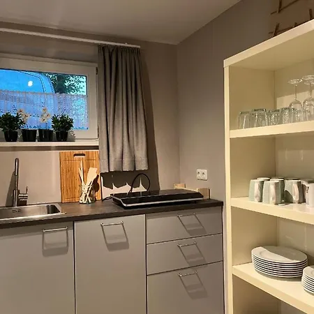 Gemuetliche Ferienwohnung, See- Und Stadtnah Schwerin (Mecklenburg-Vorpommern)