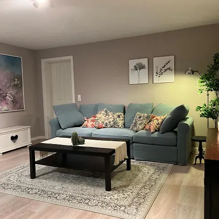 Homestay Gemuetliche Ferienwohnung, See- Und Stadtnah Schwerin (Mecklenburg-Vorpommern)